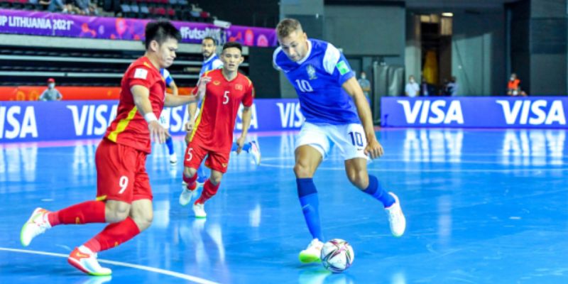 Điểm danh những giải bóng đá trong nhà hot nhất hiện nay
